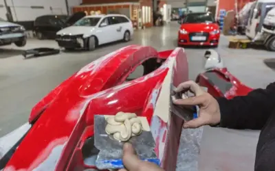La importancia de la preparación antes de la pintura automotriz